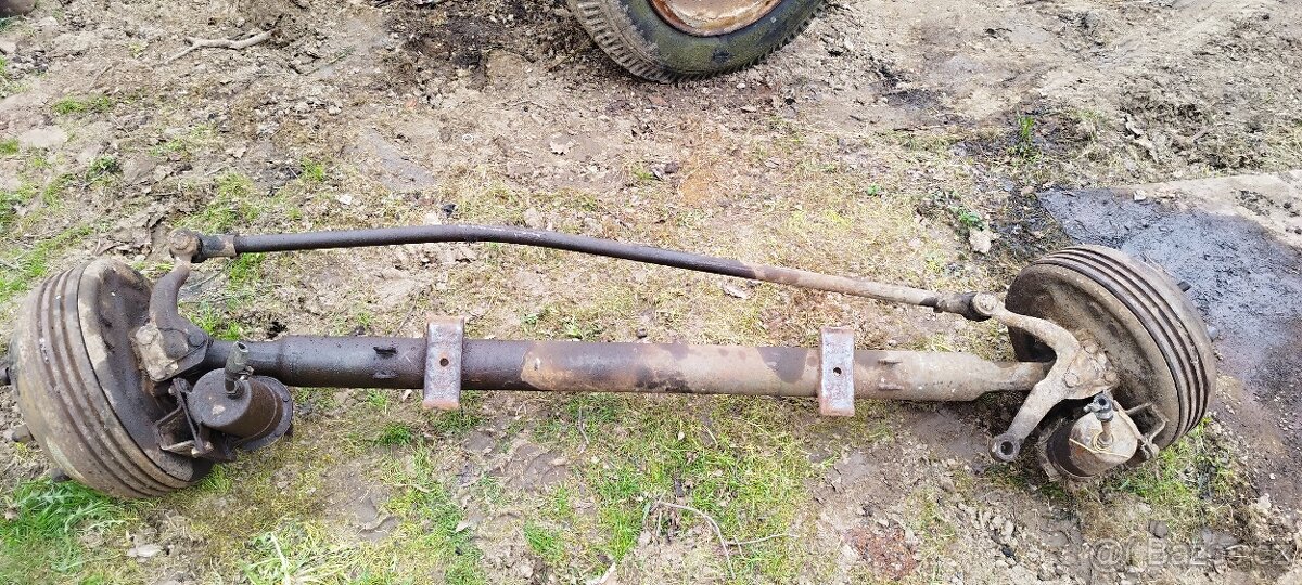 Přední a zadní náprava Praga S5