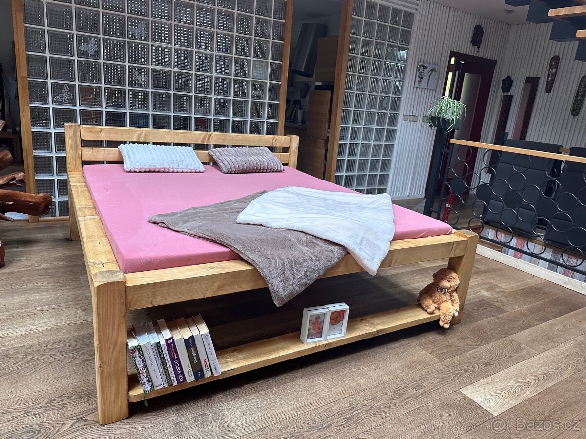 Nová, trámová postel 180 x 200, vyšší sed, rošt