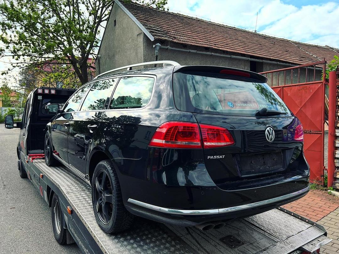 Veškeré náhradní díly VW Passat B7 kombi 2012 CFGB NLN LC9X