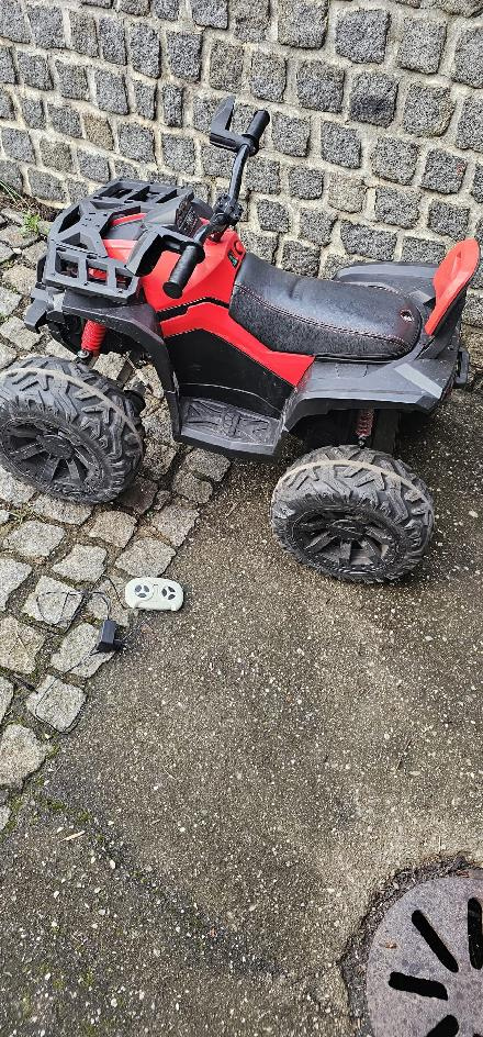 Dětská elektrická čtyřkolka