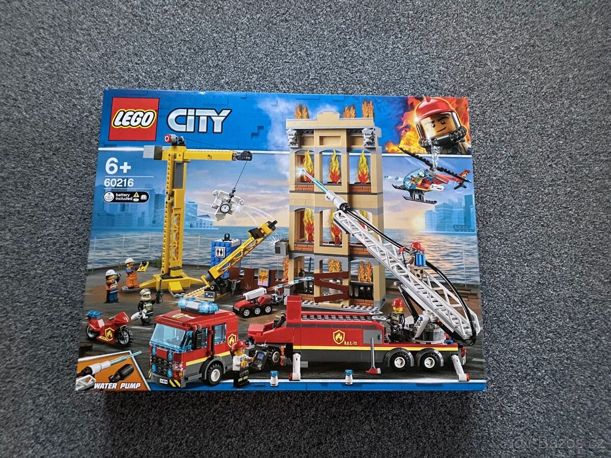 LEGO CITY + STAR WARS