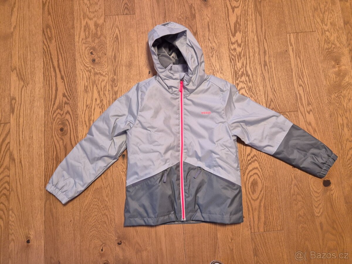 Lyžařská bunda Decathlon, vel. 8 let