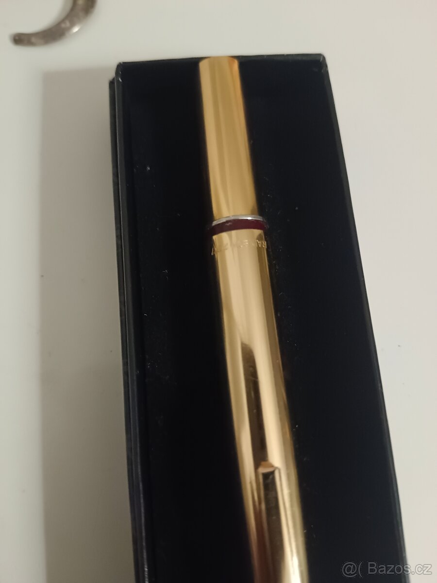 Staré luxusní pero