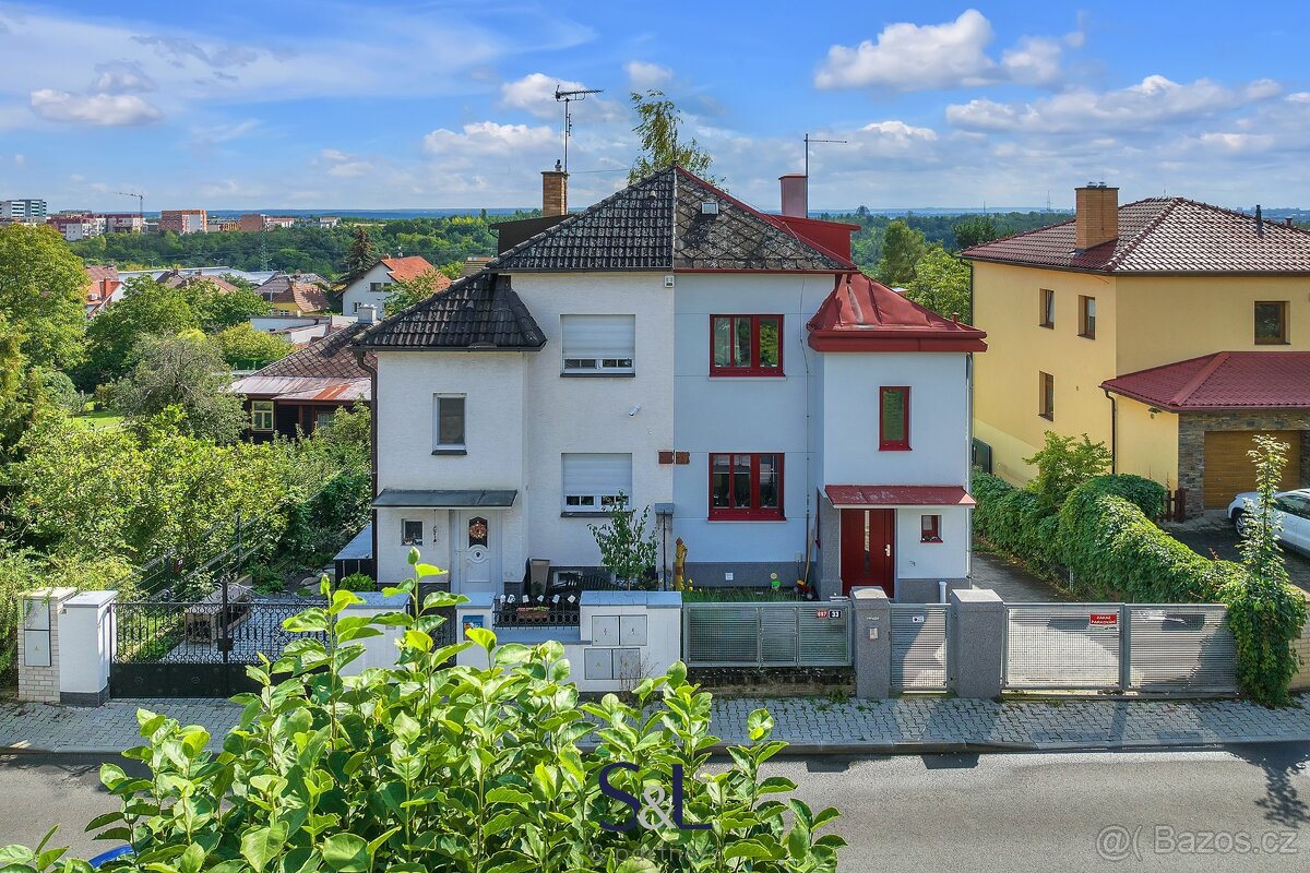 Prodej, Rodinné domy,  180m2 - Praha - Kyje, ev.č.