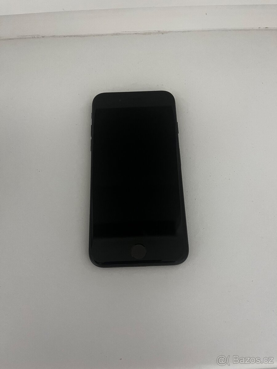 Apple iPhone 7