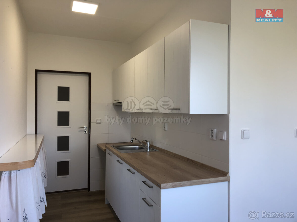 Pronájem bytu 3+1, 69 m², Dobruška, ul. Za Universitou