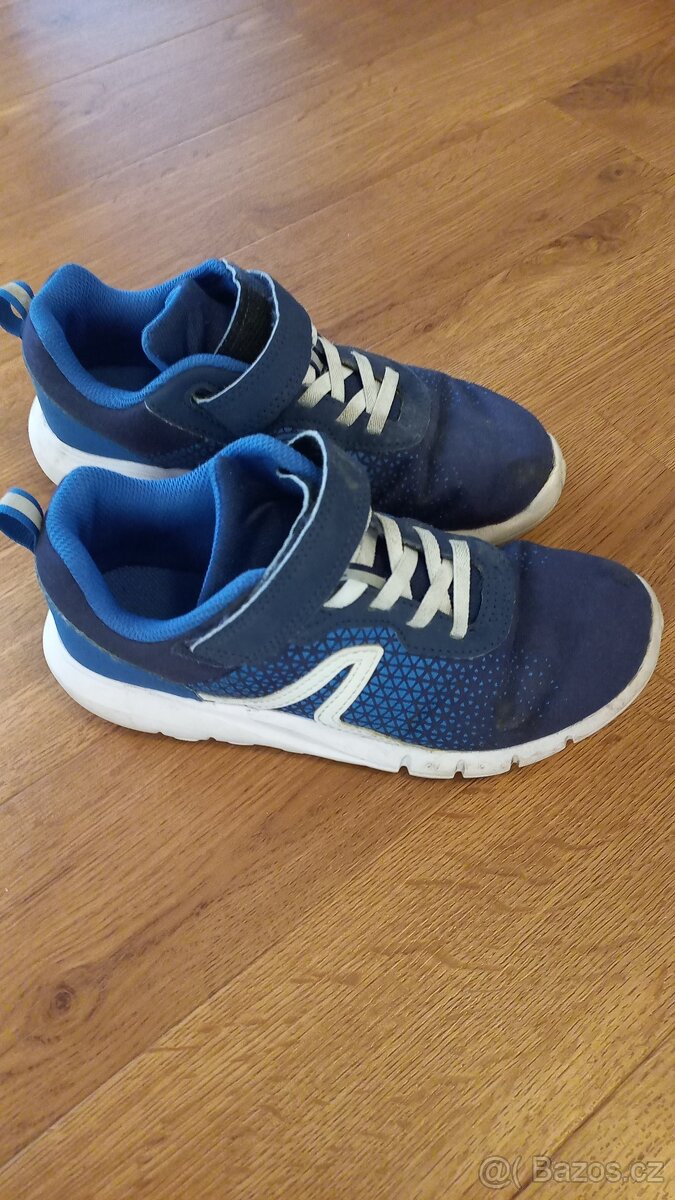 Detske sportovni boty vel. 33