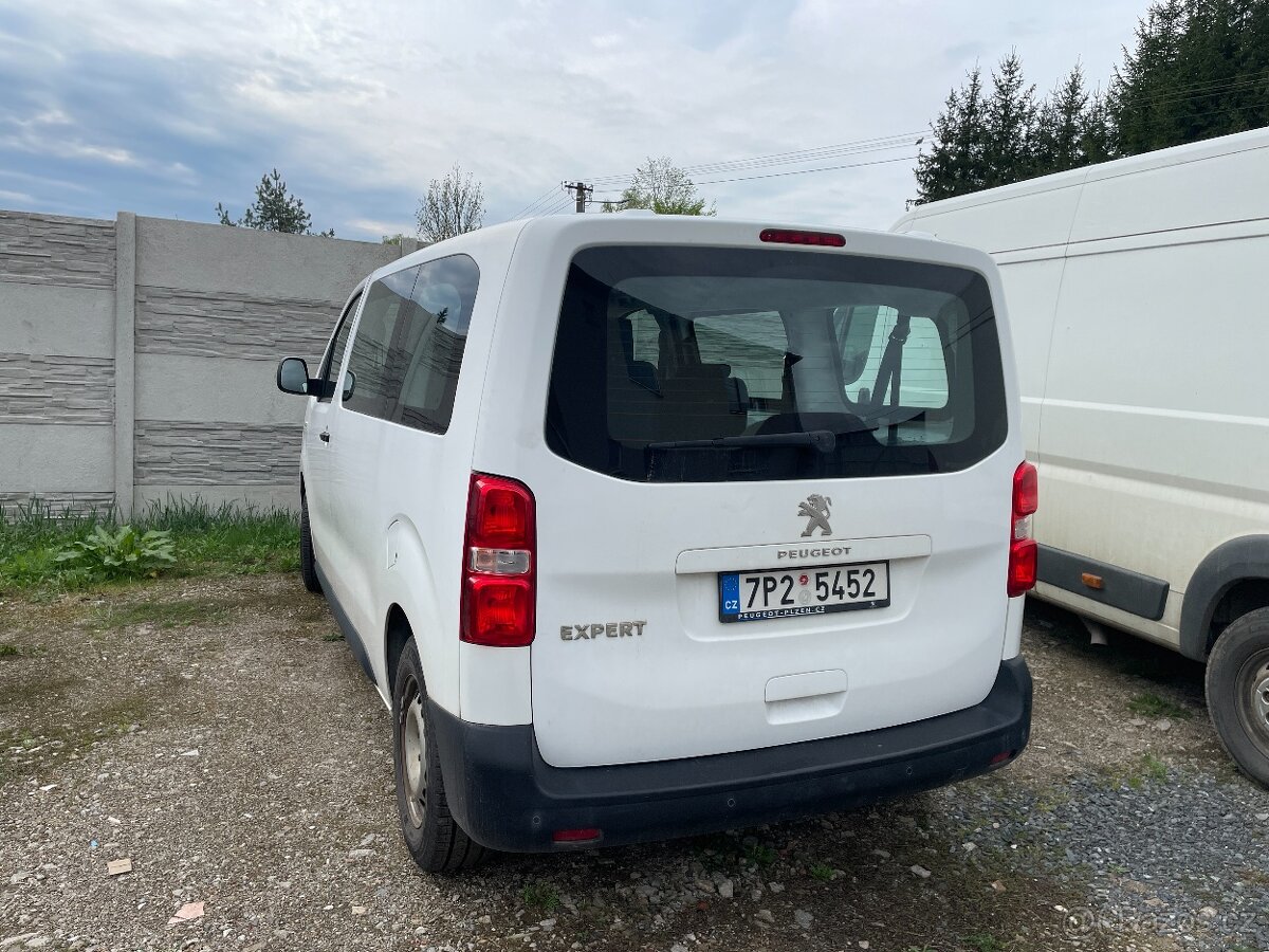 Peugeot Expert Traveller