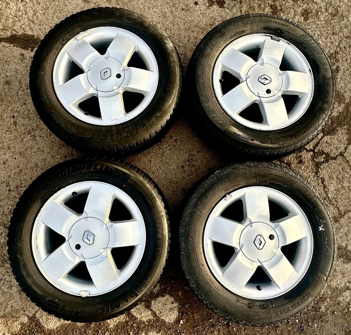 Prodám ALU kola Renault č. 9