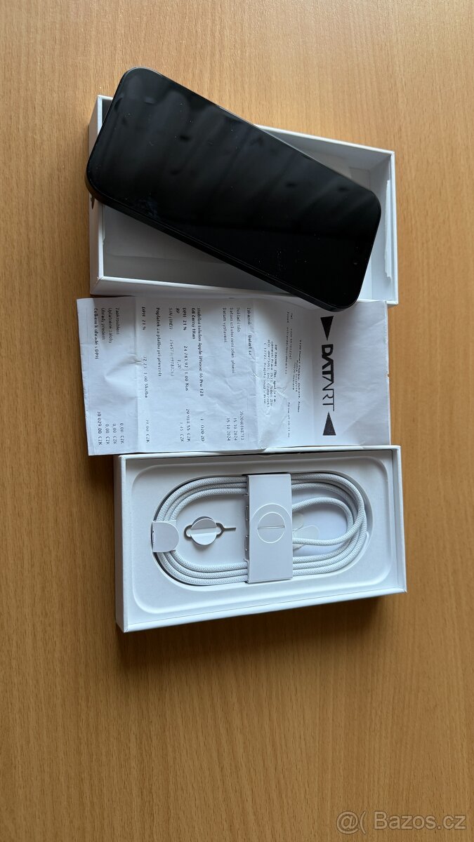 Apple iPhone 16 Pro