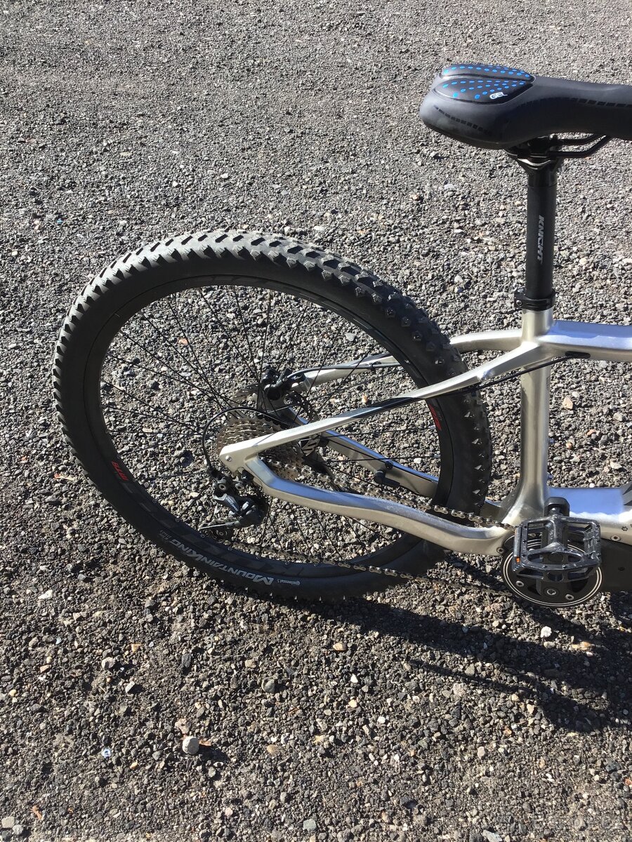 Sava 27,5" DECK 9.1+vel.17"