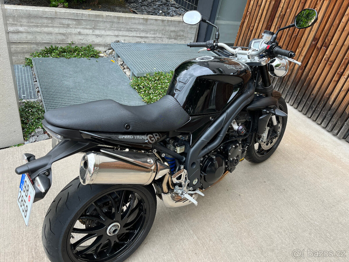 Triump Speed Triple 1050 r.v. 2008
