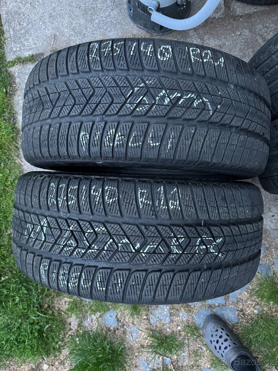 275/40 r22 Pirelli.
