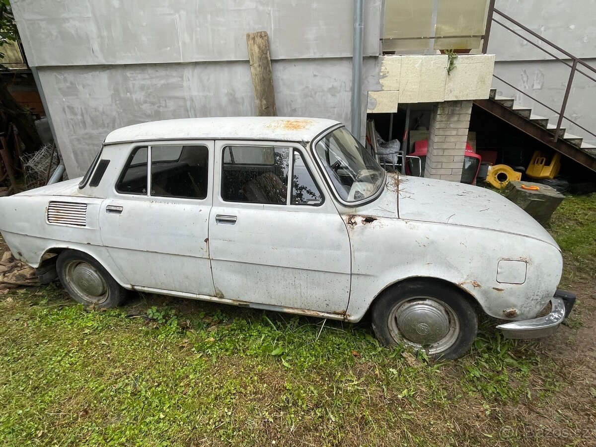Škoda 100