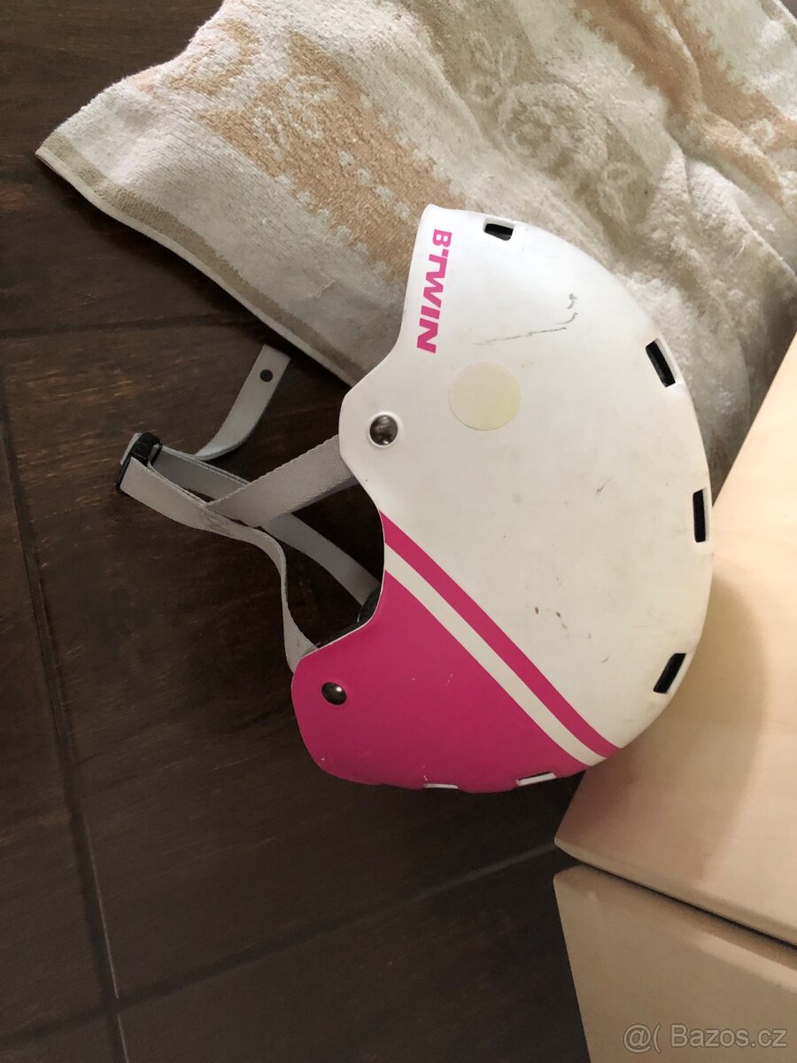 Dětská helma b twin