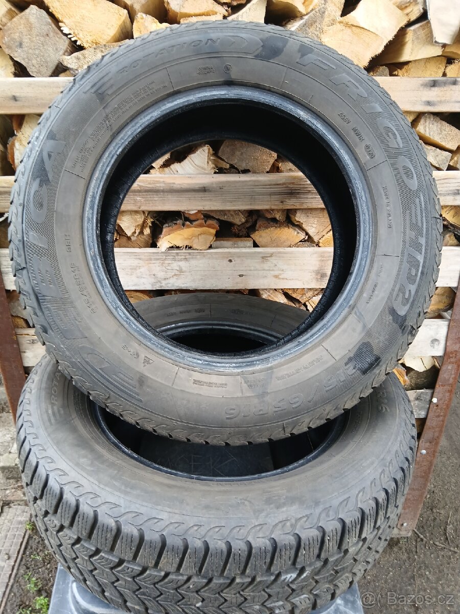Pneu 215 65 r16