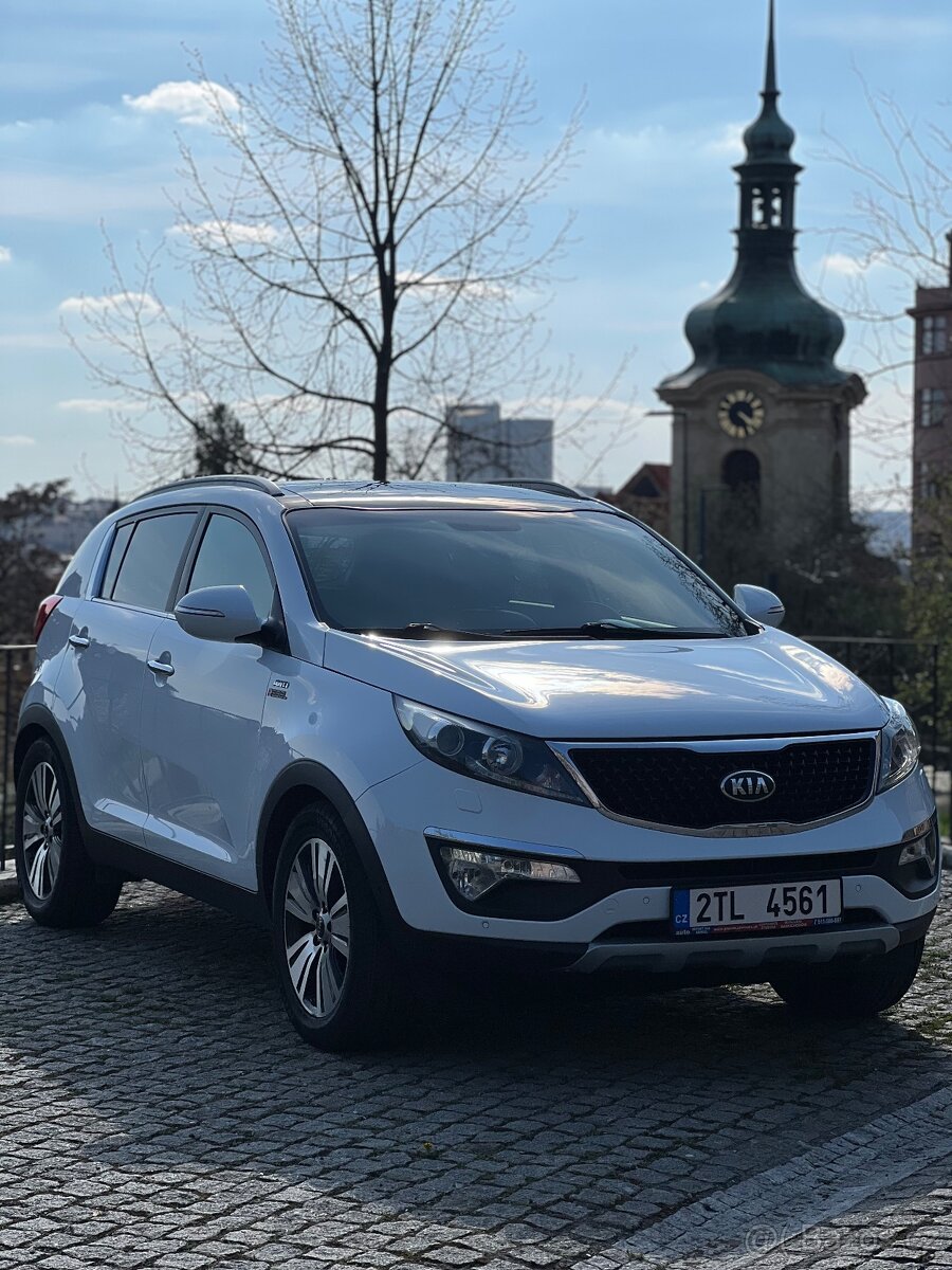 Kia Sportage 2015 2.0 CRDi 4WD Automat Plná výbava