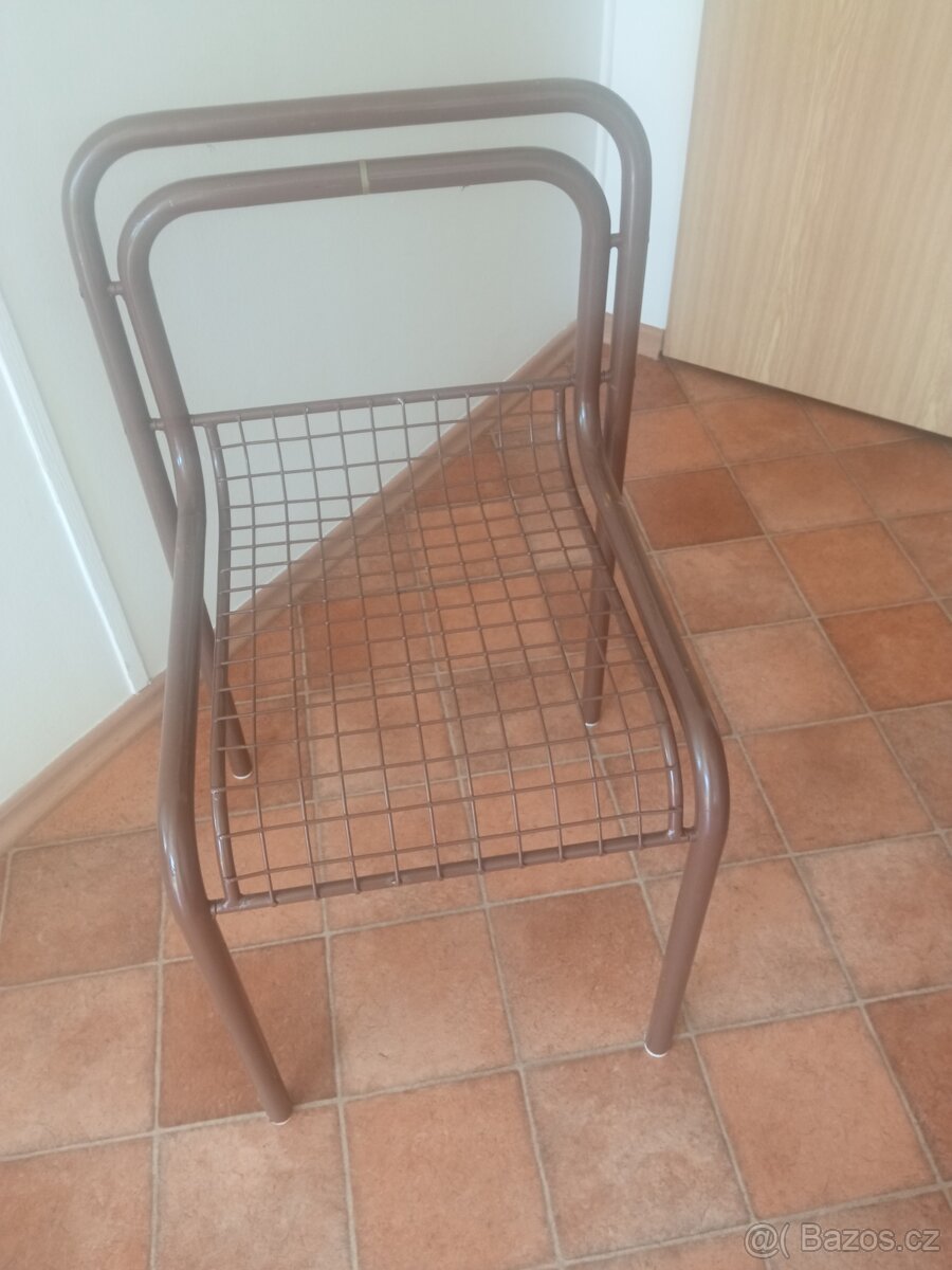 Kovové zidle
