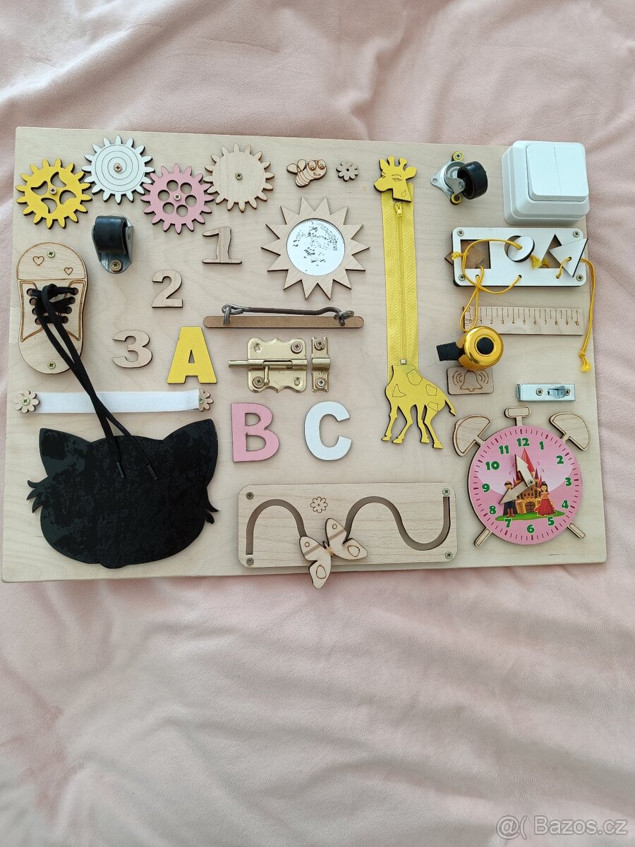 Activity board pro nejmenší