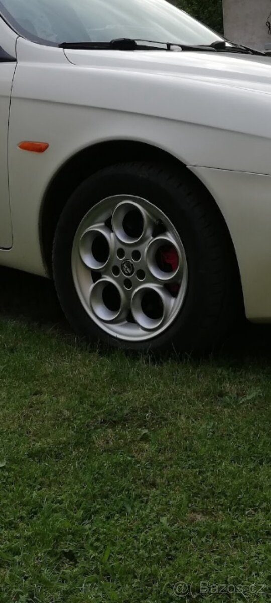 Alfa Romeo 156