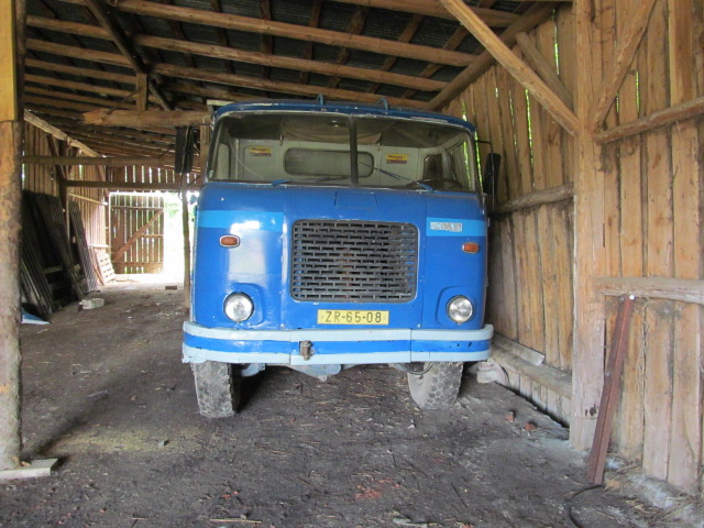 Škoda 706 rozmetadlo