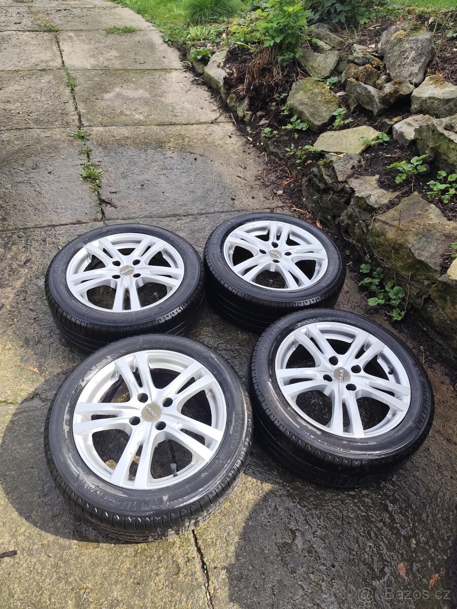 4x108 R16