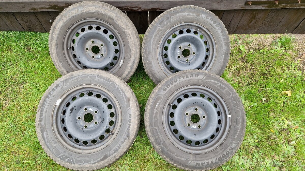 Zimní sada disků 5x112 R15 Škoda Seat VW Audi