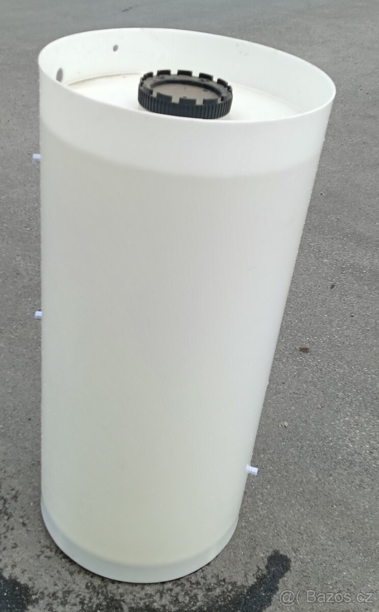 Nádrž na vodu a jiné kapaliny 500 lit