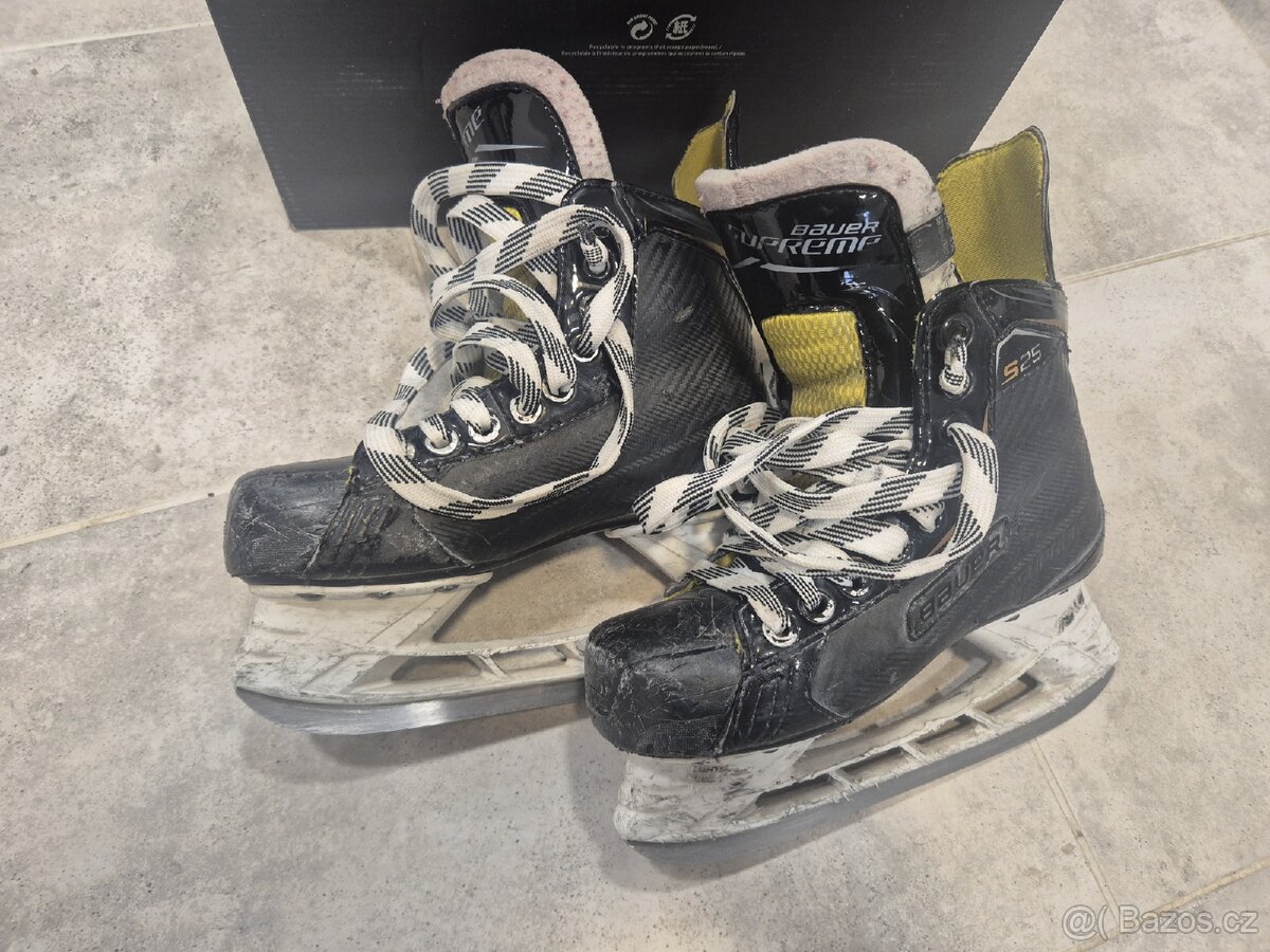 Hokejové brusle Bauer Supreme s25