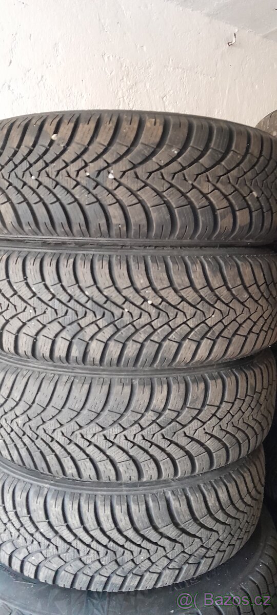 185/65  15   zimni  4x98 kola 95%