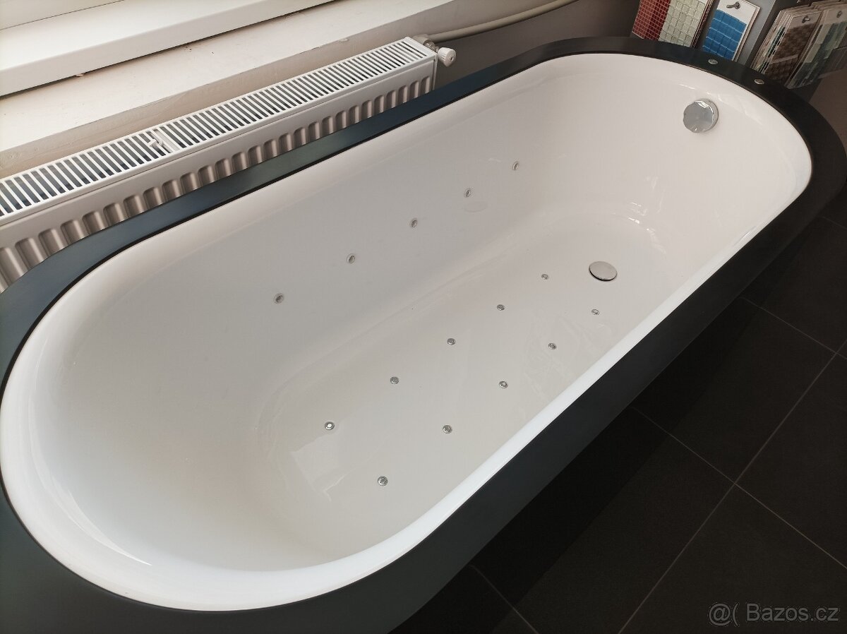 Designová masážní vana – česká výroba, sleva 50 %, nová