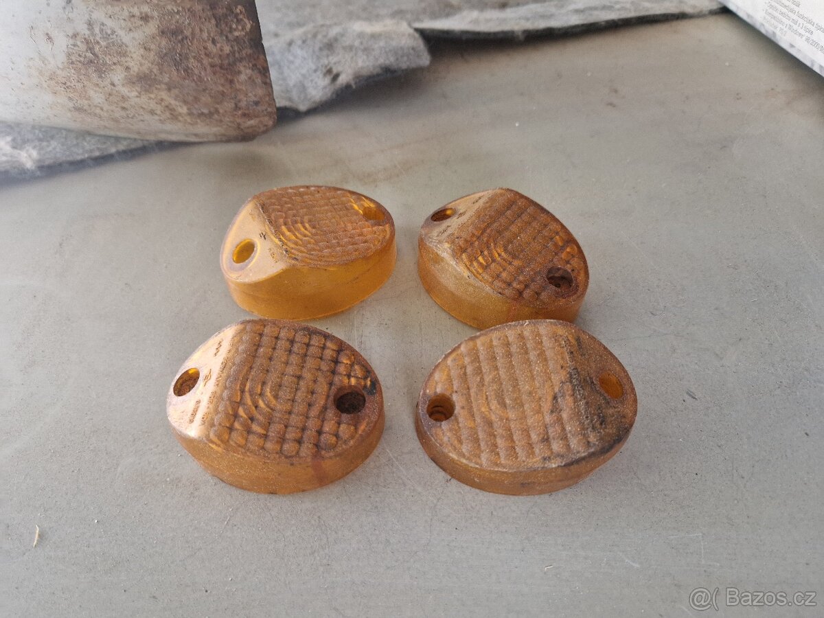 Prodám Simson Schwalbe Star krytky blinkrů orig.