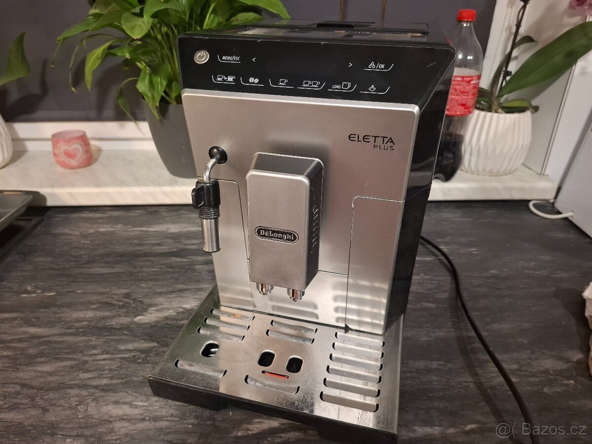 Kavovar DeLonghi Eletta Plus