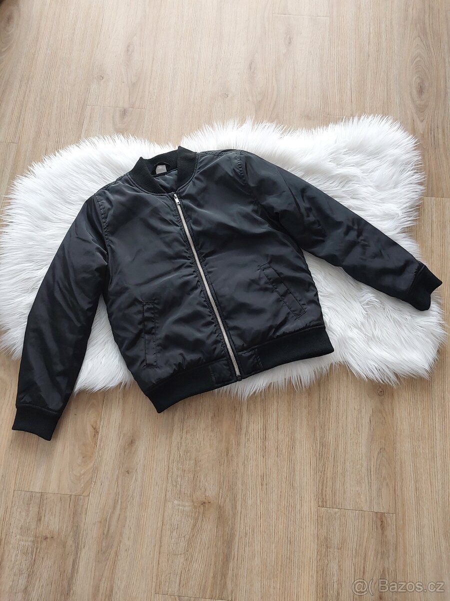 Bunda jako bombr Lindex vel. 146