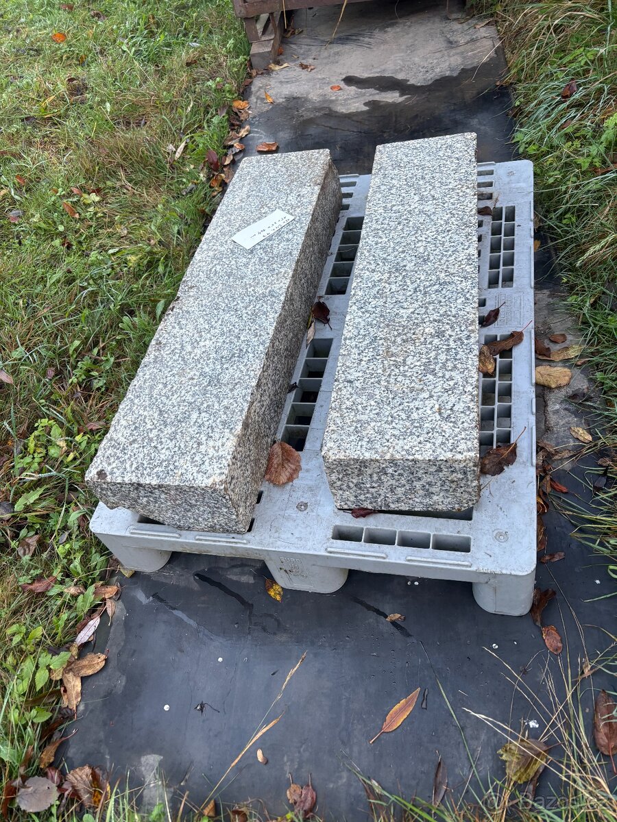 žulové schody , pískovcový obklad