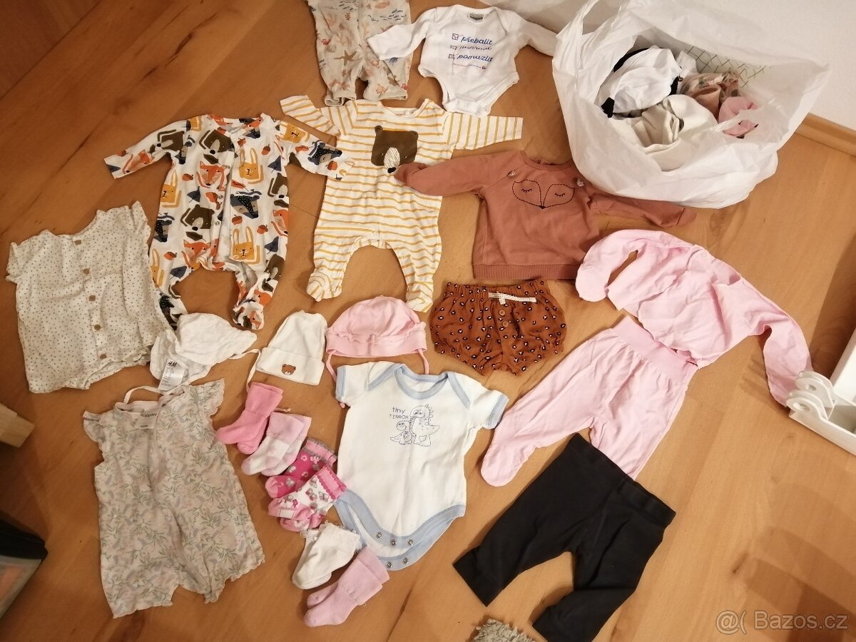 dupačky, body, čepičky, ponožky, košilky, legíny, trička