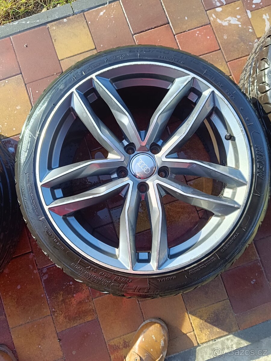 Alu kola replika Audi S3 5x112, 19 palců