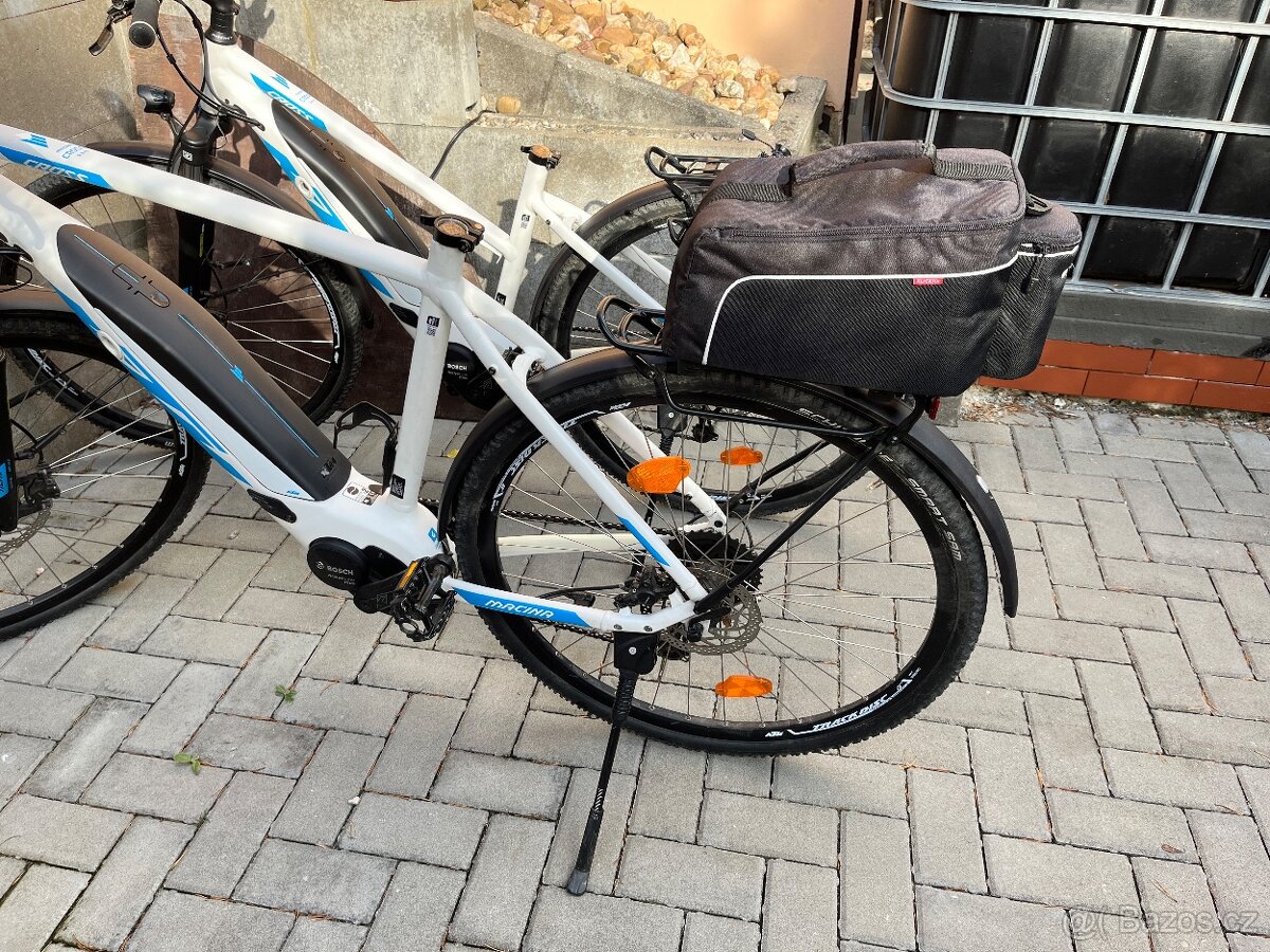 2x brašna na kolo s nosičem, přední a zadní blatník