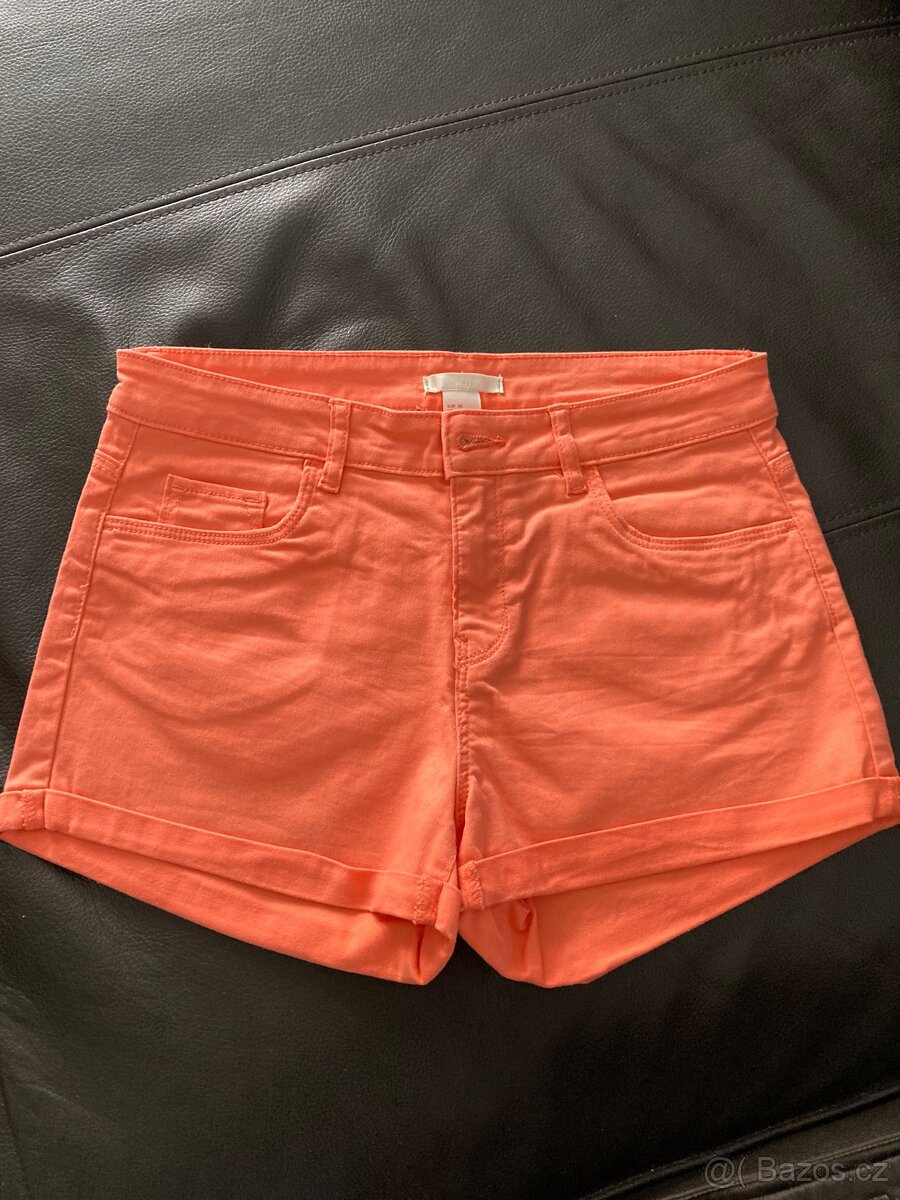 H&M světle oranžové kraťasy S