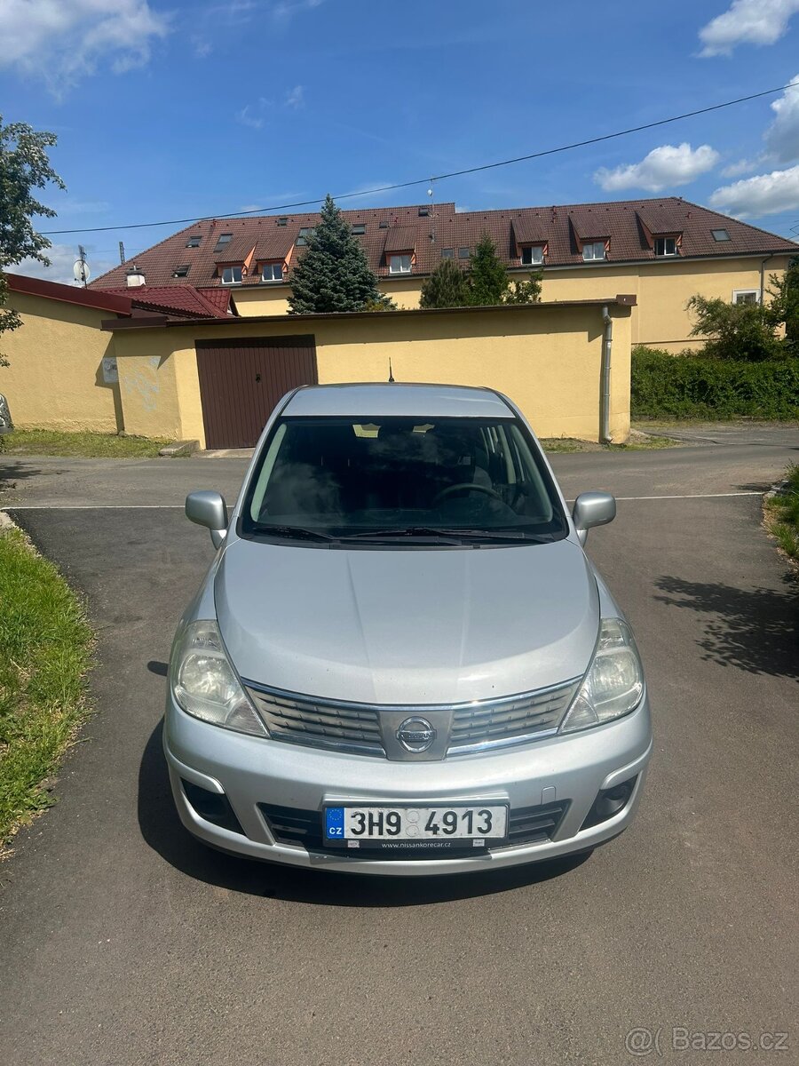 Nissan Tiida