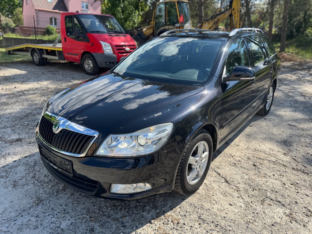 ŠKODA OCTAVIA II FL COMBI 1.4 TSI ELEGANCE