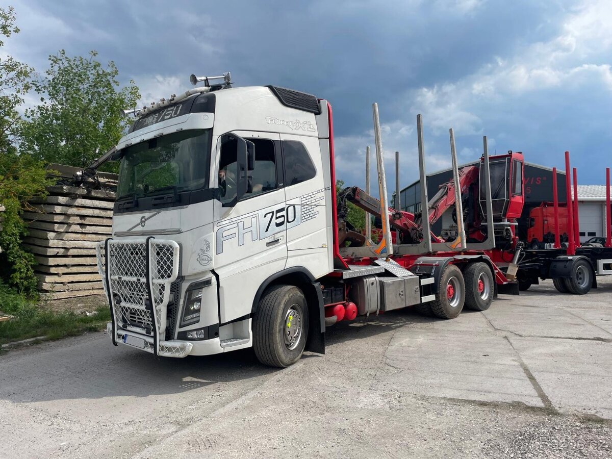 VOLVO FH750 + PŘÍVĚS DOLL + LOGLIFT 108 S "LESNÍ SPEC