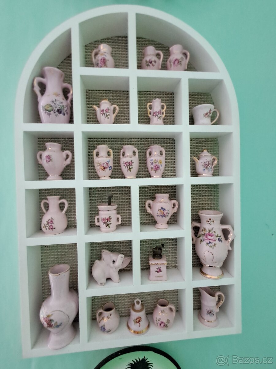 Sada keramických miniatur