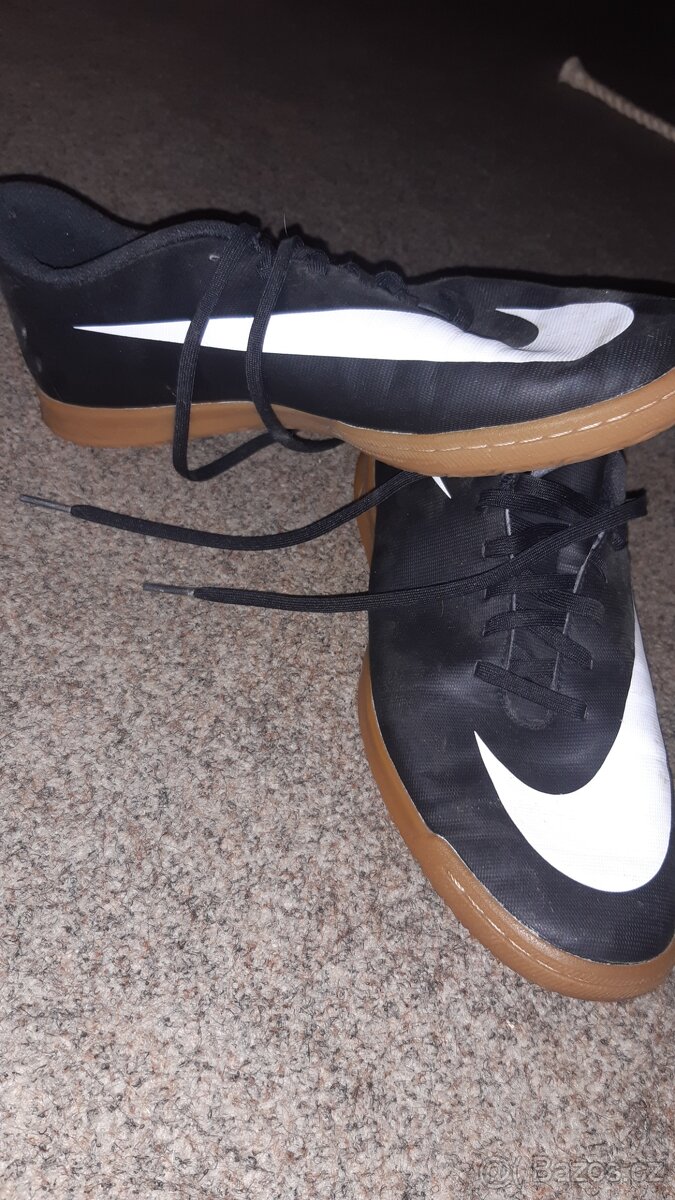 Sálová obuv - NIKE - EUR 42,5