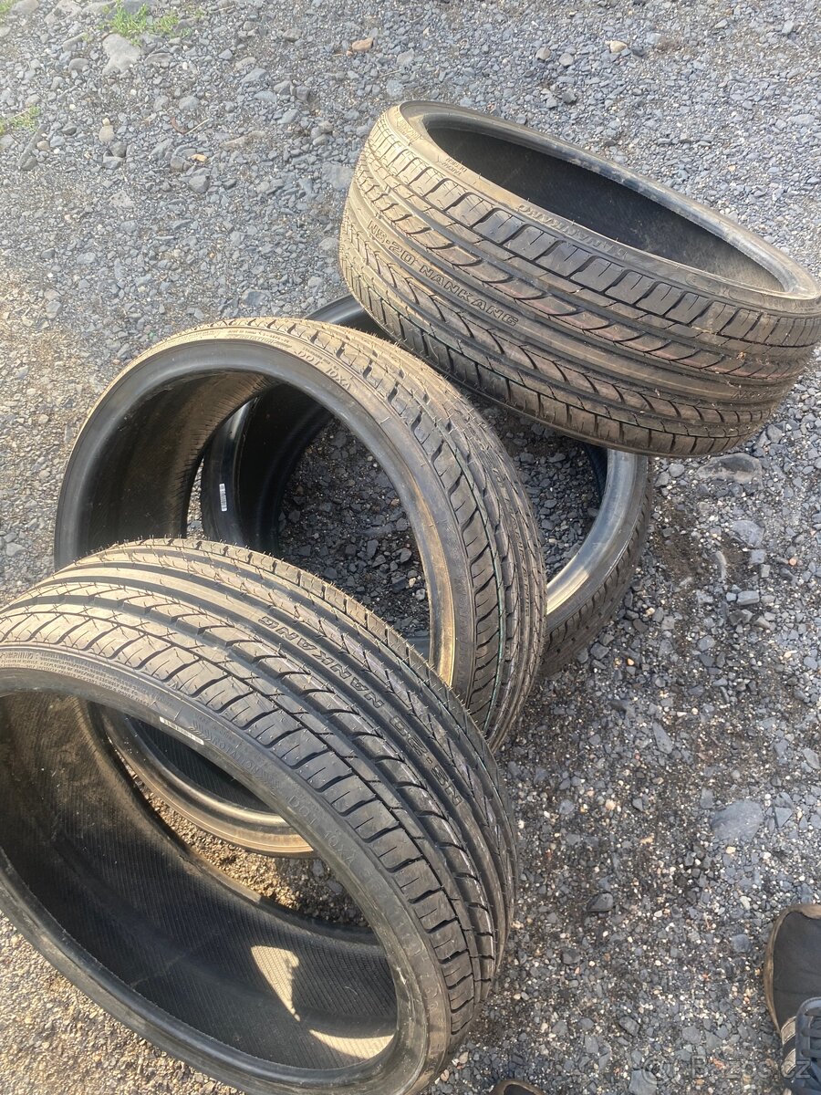 165/35R17