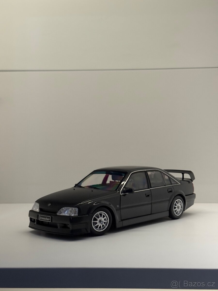 Opel Omega 3000 Solido 1:18