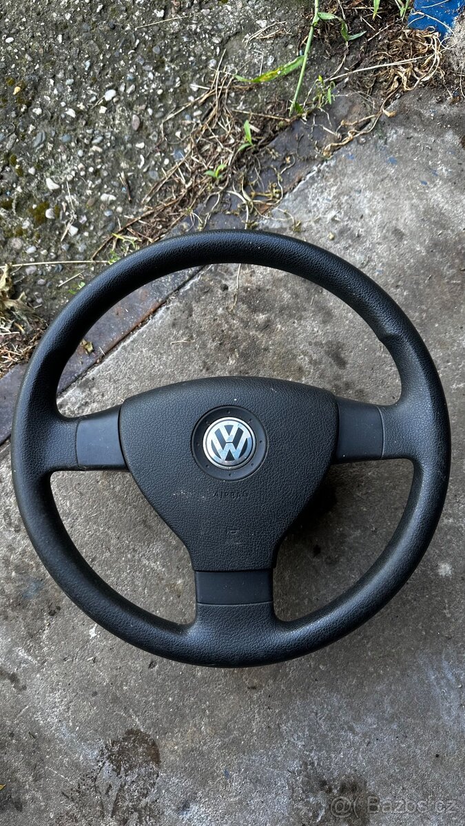 Tříramenný volant Vw touran 1t2