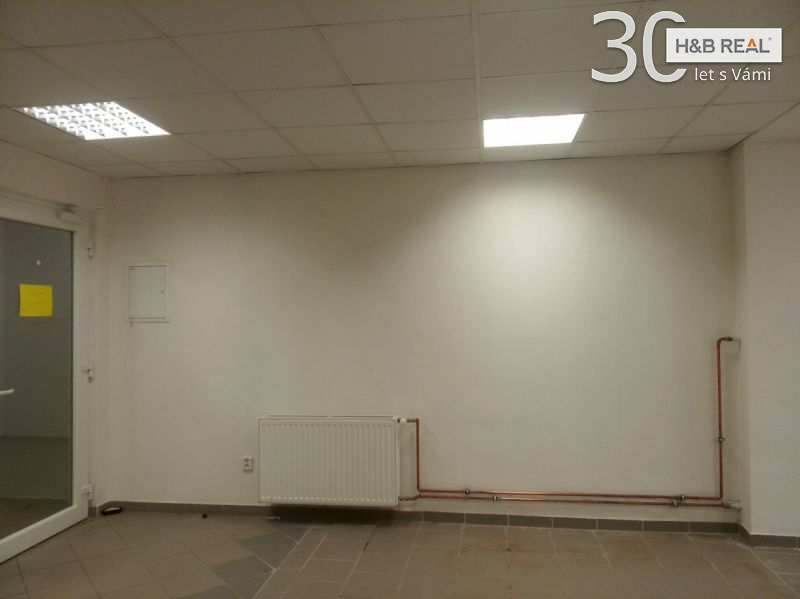 Pronájem komerčního prostoru (obchod, 43m2, Hranice)