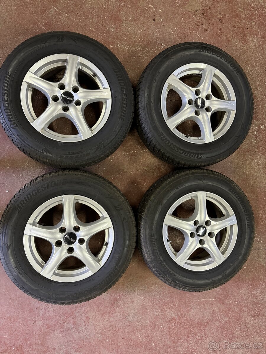 Sada ALU kol Ronal 5x114,3 R16 ET45, pneu 215/70R16