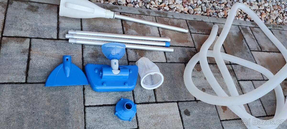 Bazénový vysavač Flowclear